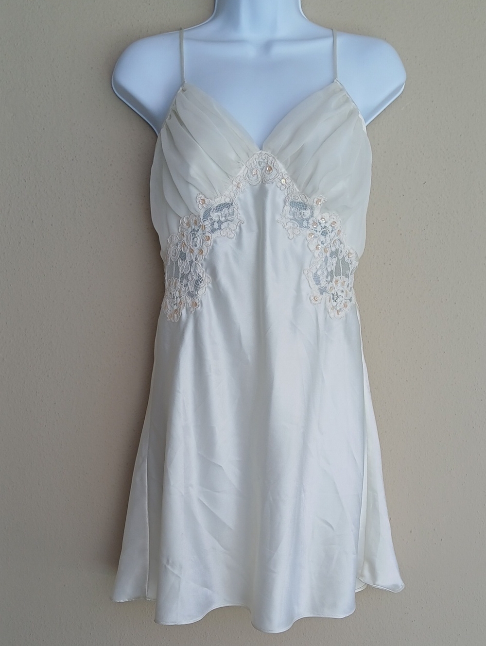 Victorias Secret Gold Label Vintage Lace And Satin Night Gown Slip Medium
